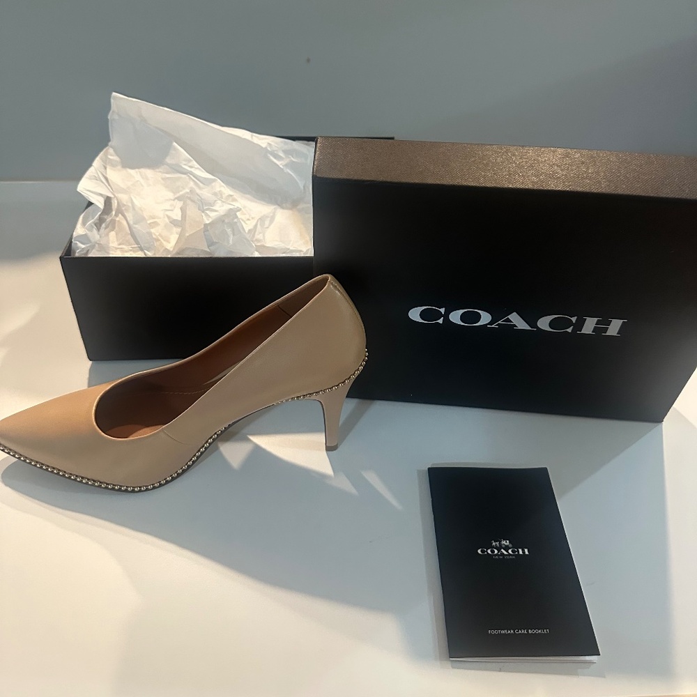 Coach Women's Pump - Size 8